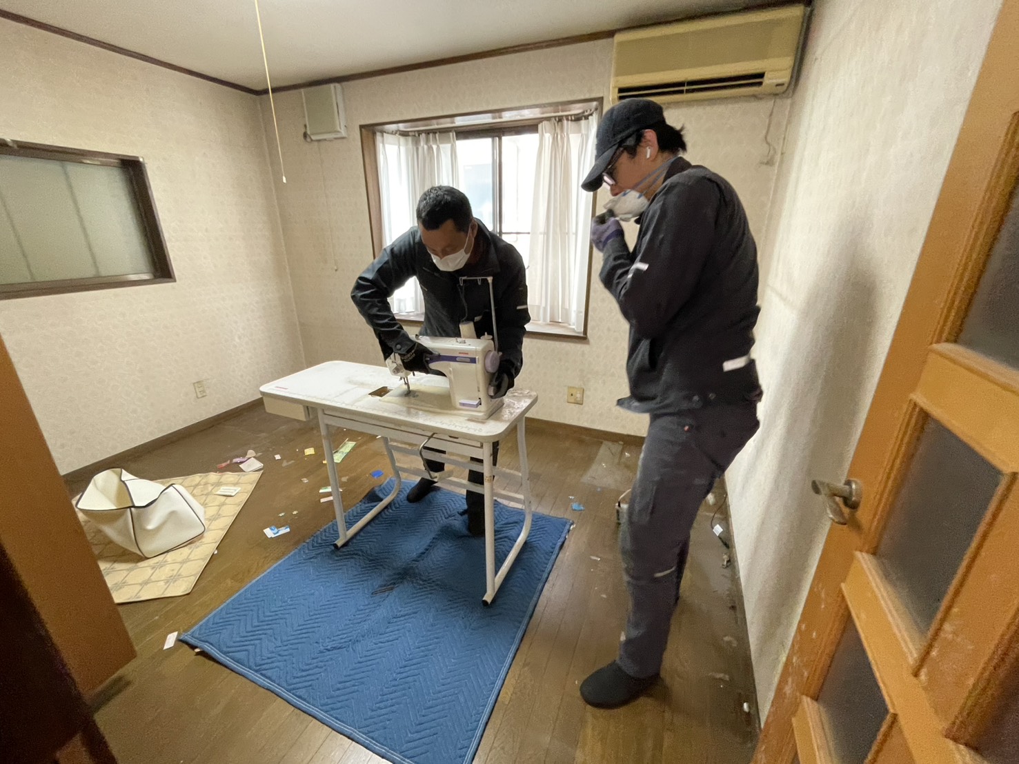 葛飾区の遺品整理｜階段から下ろせない「足踏みミシン」はどう処分する？プロの解体・搬出技術を公開！