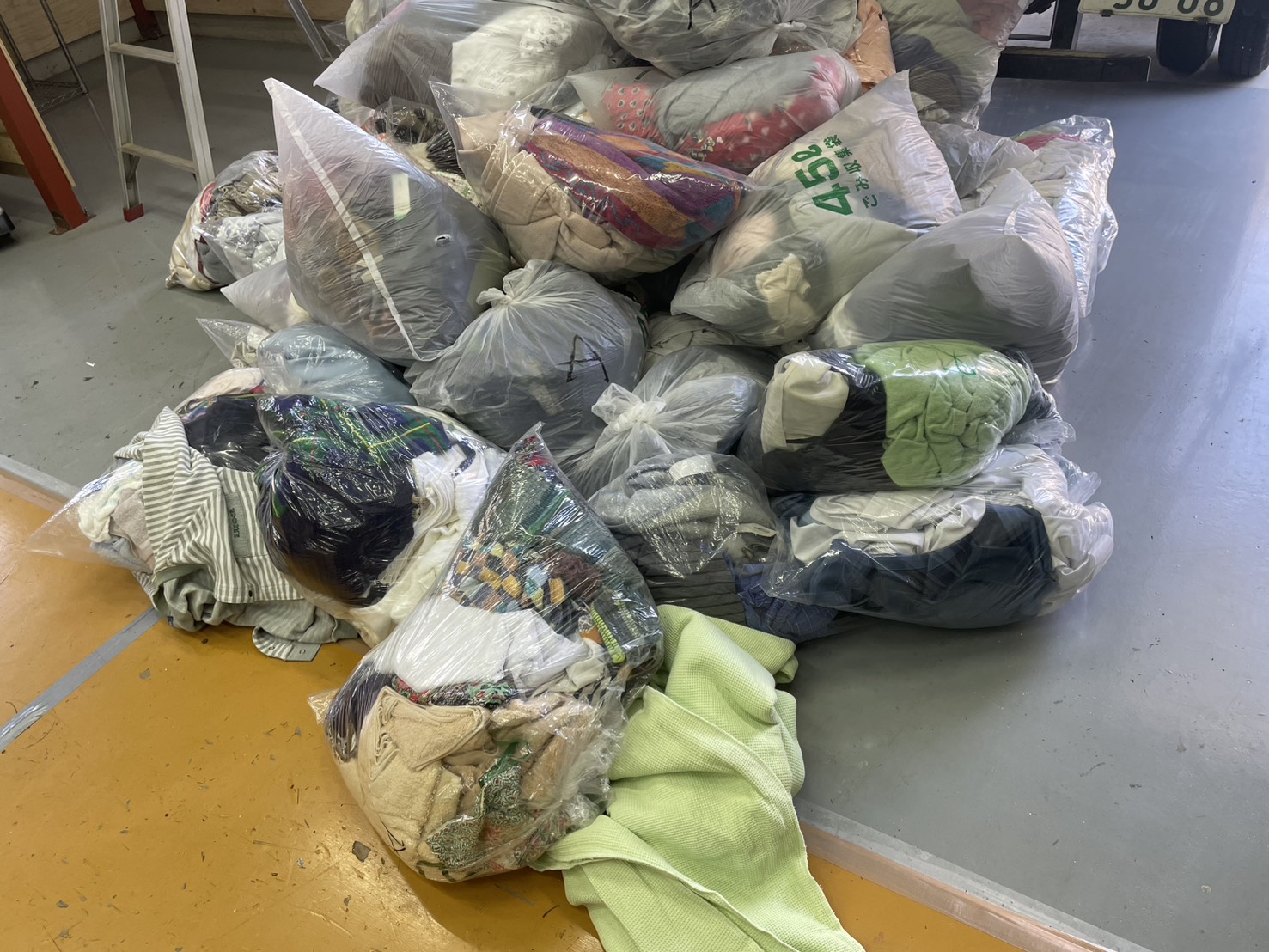 市川市真間での遺品整理｜大量の洋服に残された、お母さまの想い